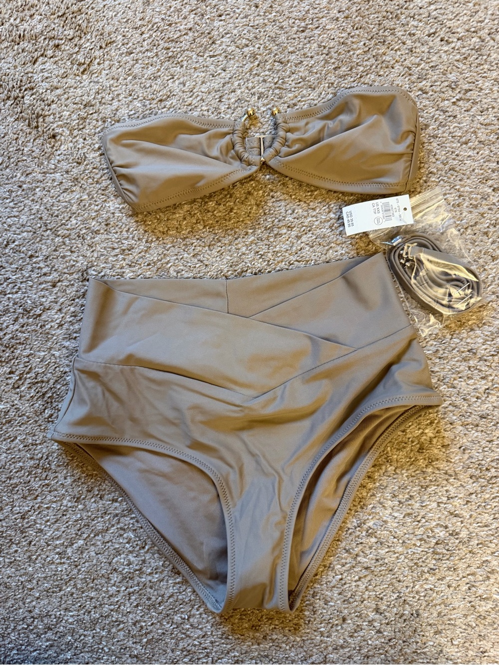 Aerie suit